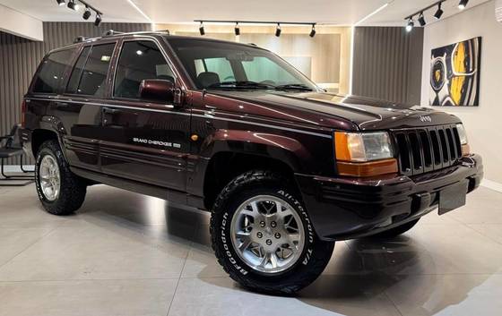 JEEP GRAND CHEROKEE 5.2 LIMITED 4X4 V8 16V GASOLINA 4P AUTOMÁTICO